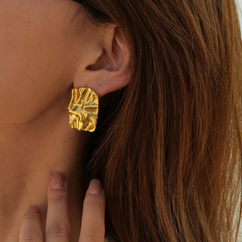 AstridGlow Earring - Image 3