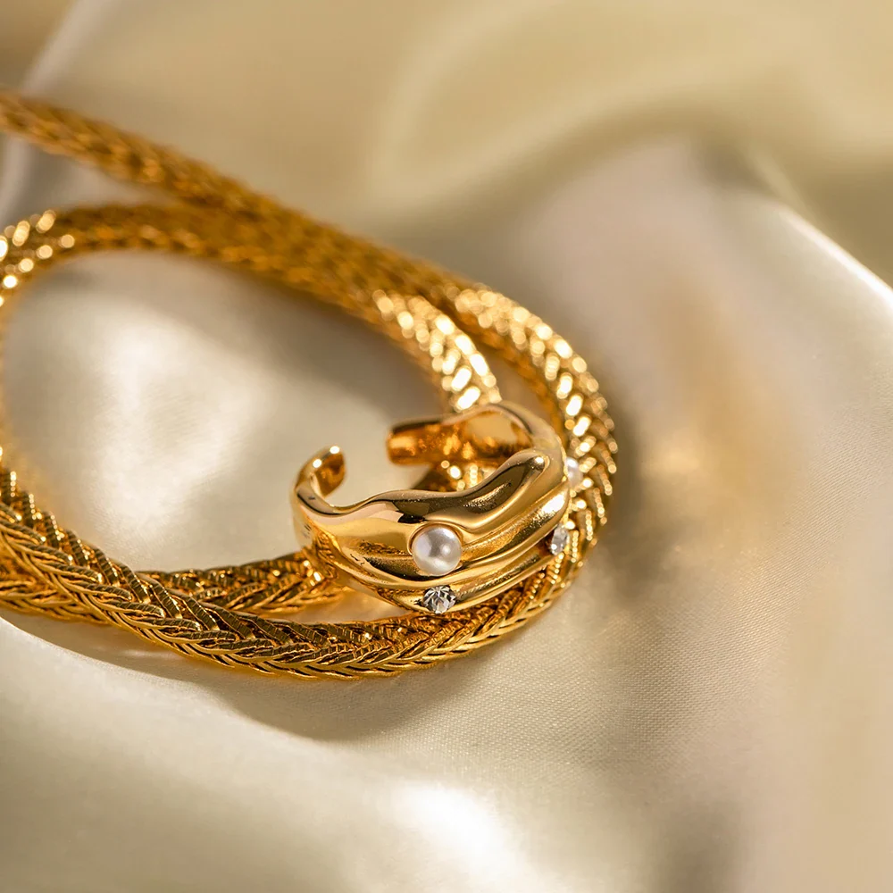Crystaline Ring - Image 3