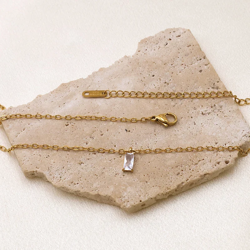 GlimmerNeck Necklace - Image 3