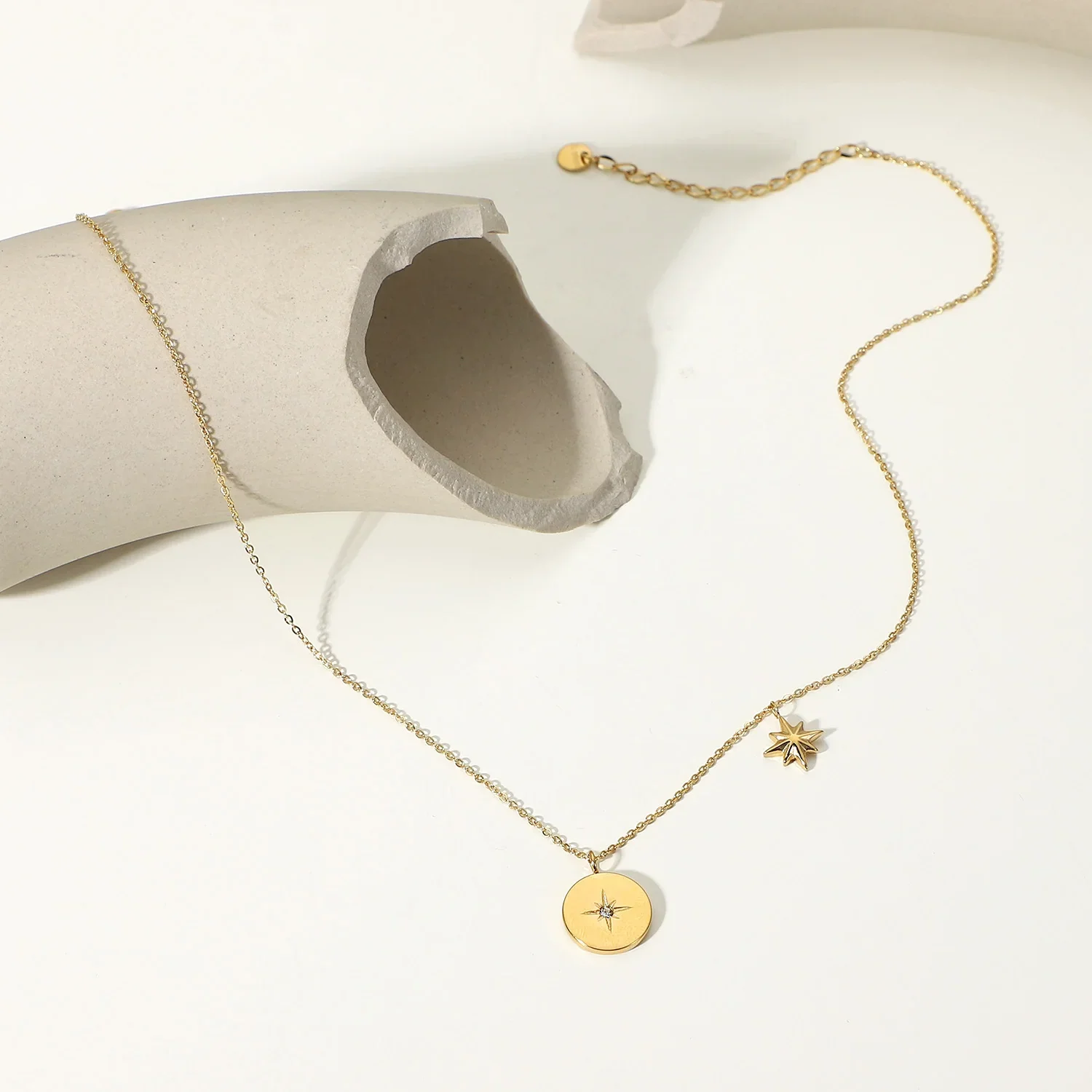 LustreChoker Necklace - Image 4