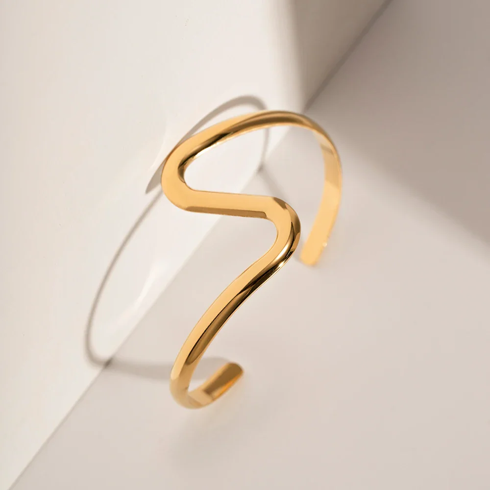 LuxeCuffs Bracelet - Image 2