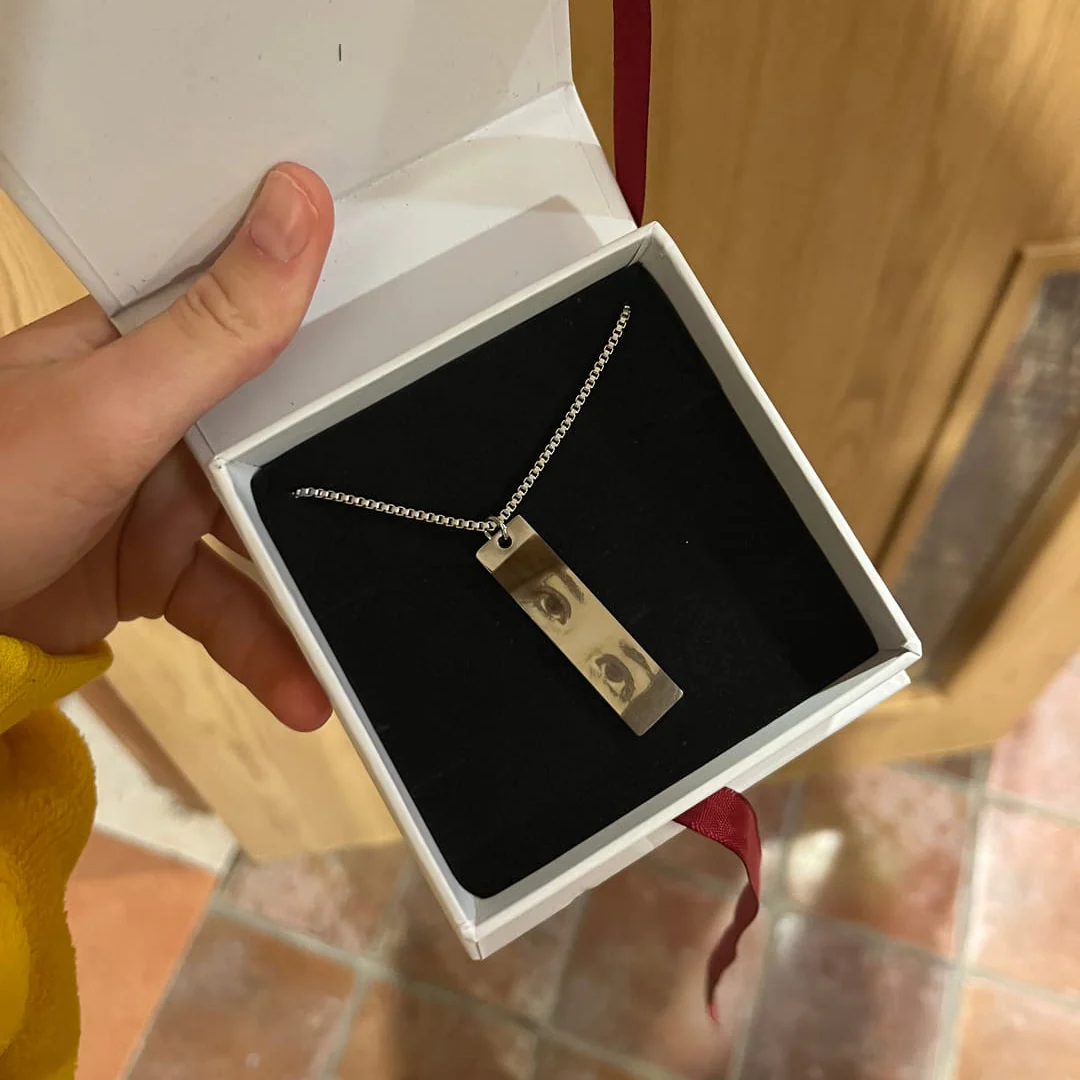 Personalized Eye Photo Necklace - Image 4