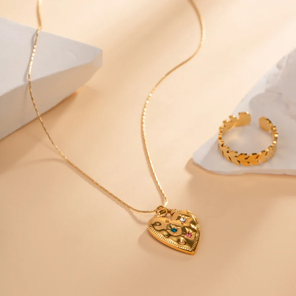 VelourChoker Necklace - Image 3